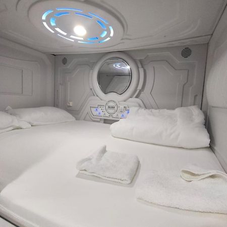 Just Hostel Capsules Alicante Kültér fotó